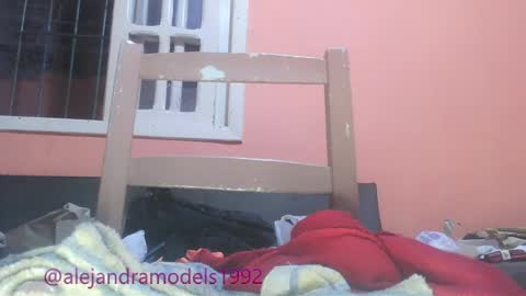 Alejandra online show from April 25, 8:39 am