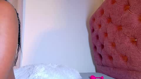 alejandra_dunn1 online show from May 15, 11:45 pm
