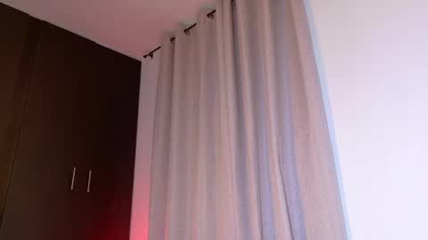 alejandra_dunn1 online show from May 20, 7:09 pm