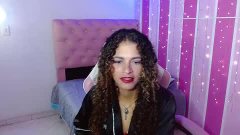 Snapshot of alejandra_fg1 chatting on October 2, 2:13 pm alejandra online show from October 2, 2:13 pm