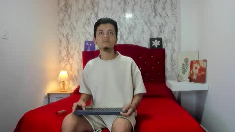 Snapshot of alejandra_james chatting on April 2, 7:39 am ALEJANDRA JAMES online show from April 2, 7:39 am