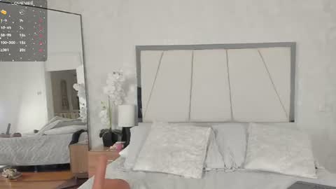 Snapshot of alejandra_marin_ chatting on July 7, 7:23 am alejandra_marin_ online show from July 7, 7:23 am