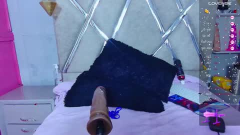 Snapshot of alejandra_martinss chatting on March 11, 9:15 pm alejandra martins online show from March 11, 9:15 pm