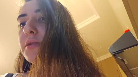Snapshot of alejandradelaney chatting on December 7, 4:03 pm alejandradelaney online show from December 7, 4:03 pm