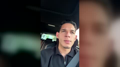 alejandro099009 online show from May 13, 6:38 pm