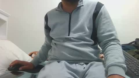 alejandro_tan online show from May 19, 5:47 am
