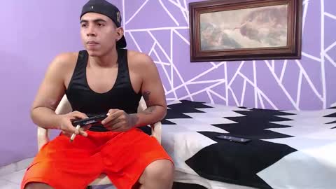 Snapshot of alejandrocock23 chatting on September 20, 1:56 pm alejandrocock online show from September 20, 1:56 pm