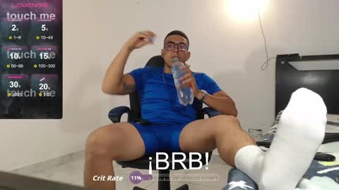 alejandrocock online show from May 12, 9:06 am
