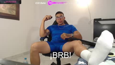 alejandrocock online show from May 13, 9:17 am
