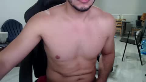 alejandrogermano online show from October 14, 1:06 am