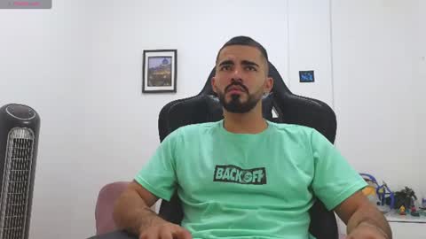 alejandroo_7 online show from June 16, 6:32 pm