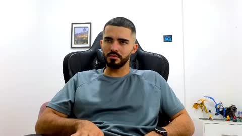 alejandroo_7 online show from July 23, 10:08 pm