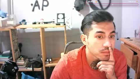 Snapshot of alejandropppzz chatting on January 21, 6:34 pm alejandropppzz online show from January 21, 6:34 pm
