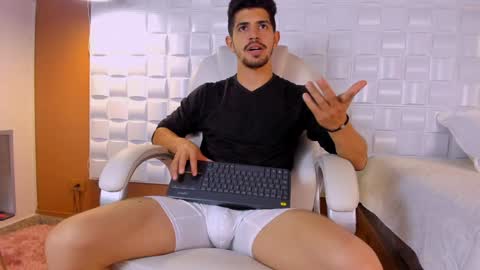 Alejo  online show from February 8, 9:04 pm