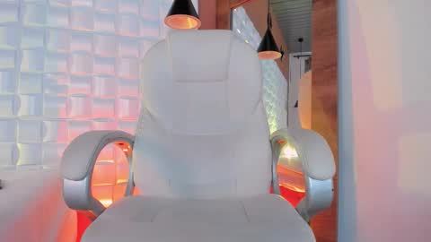 Alejo  online show from October 20, 9:15 pm