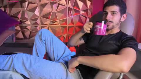 Snapshot of alejandrostorm chatting on June 12, 5:50 am Alejo online show from June 12, 5:50 am