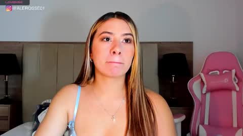 Snapshot of alejarosse chatting on March 4, 9:32 pm alejandra independent models online show from March 4, 9:32 pm
