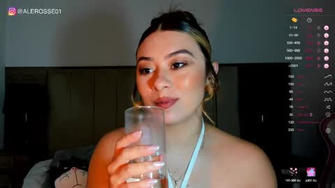 Snapshot of alejarosse chatting on March 7, 12:26 am alejandra independent models online show from March 7, 12:26 am