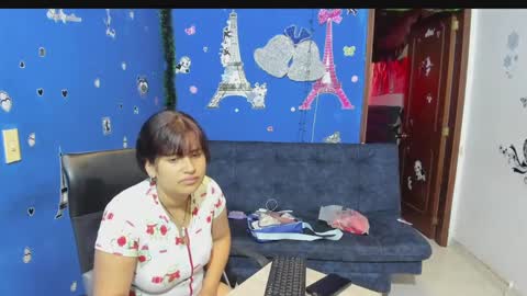 Snapshot of alejita_smithh chatting on February 11, 12:58 pm zoe and Kataleya online show from February 11, 12:58 pm