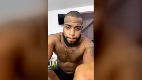 alejo_21cm online show from June 3, 4:59 am