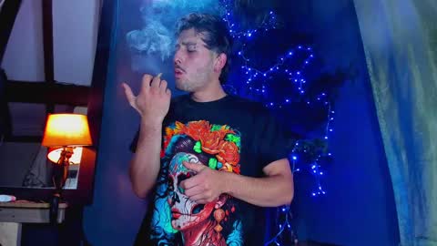 Snapshot of alejo_323__ chatting on January 5, 4:36 am alejo_323__ online show from January 5, 4:36 am