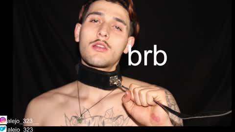 Snapshot of alejo_323__ chatting on October 9, 4:10 am alejo_323__ online show from October 9, 4:10 am