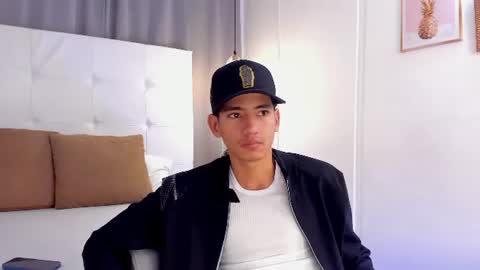 Snapshot of alejo_exotic chatting on June 24, 12:26 pm alejo_exotic online show from June 24, 12:26 pm