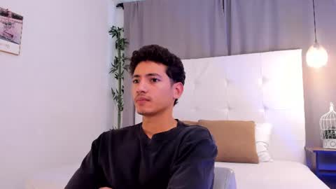 Snapshot of alejo_exotic chatting on July 10, 12:30 pm alejo_exotic online show from July 10, 12:30 pm