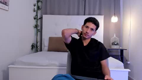 Snapshot of alejo_exotic chatting on July 18, 12:20 pm alejo_exotic online show from July 18, 12:20 pm