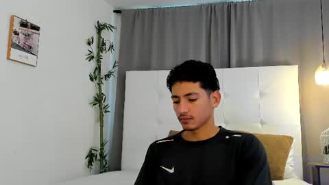 Snapshot of alejo_exotic chatting on July 23, 12:14 pm alejo_exotic online show from July 23, 12:14 pm