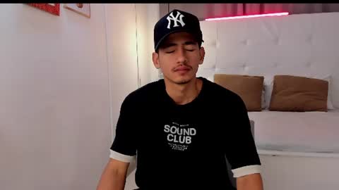 Snapshot of alejo_exotic chatting on July 27, 12:23 pm alejo_exotic online show from July 27, 12:23 pm