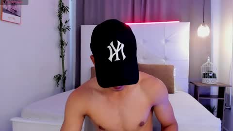 Snapshot of alejo_exotic chatting on July 28, 12:48 pm alejo_exotic online show from July 28, 12:48 pm