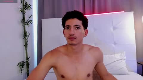 Snapshot of alejo_exotic chatting on July 28, 6:20 pm alejo_exotic online show from July 28, 6:20 pm