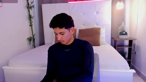 Snapshot of alejo_exotic chatting on July 29, 12:14 pm alejo_exotic online show from July 29, 12:14 pm