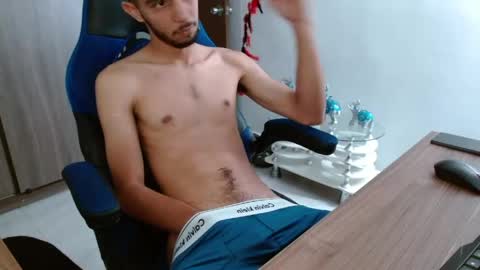 Snapshot of alejo_hot23 chatting on May 11, 2:45 pm David online show from May 11, 2:45 pm