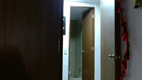 Snapshot of alejo_hot23 chatting on May 18, 1:56 am David online show from May 18, 1:56 am