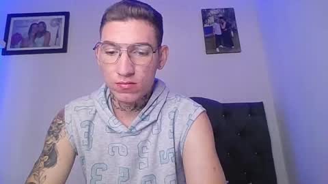 alejo online show from April 24, 2:58 am