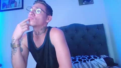 alejo online show from April 28, 1:15 am