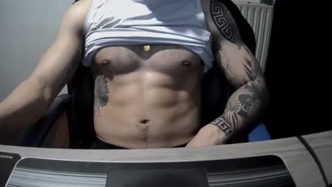 alejoduarte16 online show from May 23, 11:36 am
