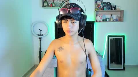 alejo online show from November 19, 12:54 am