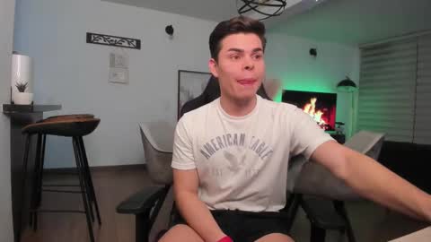 Snapshot of alejoo_twink chatting on March 2, 5:12 am ONLYFANS Alejoo twink online show from March 2, 5:12 am