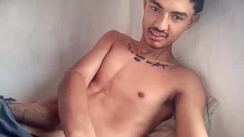 Snapshot of alejoochoa2222 chatting on November 25, 2:17 pm alejoochoa2222 online show from November 25, 2:17 pm