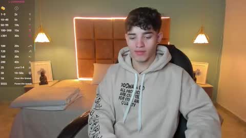 ALejoo Saenz online show from October 15, 3:17 am