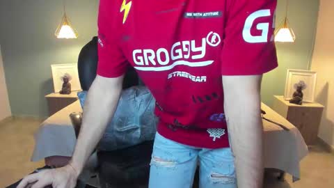 ALejoo Saenz online show from November 16, 3:01 am