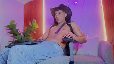 Alejo online show from February 6, 7:28 pm