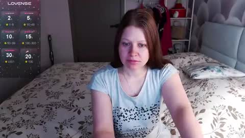 Snapshot of aleksasamui chatting on April 16, 1:06 am Aleksa online show from April 16, 1:06 am