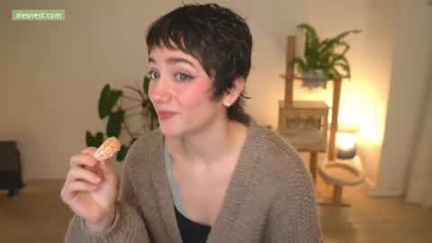 Snapshot of alemaniababe chatting on June 21, 12:35 am Ale online show from June 21, 12:35 am