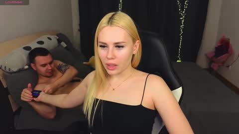 Snapshot of alena_hot_sex chatting on March 3, 4:46 pm Alena online show from March 3, 4:46 pm
