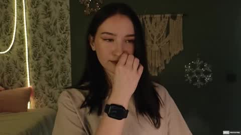 Snapshot of alena_navi chatting on December 14, 1:38 pm Alena online show from December 14, 1:38 pm