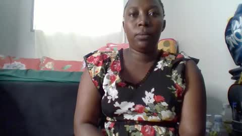 Noreen Kennth and Emilly online show from November 5, 7:52 am